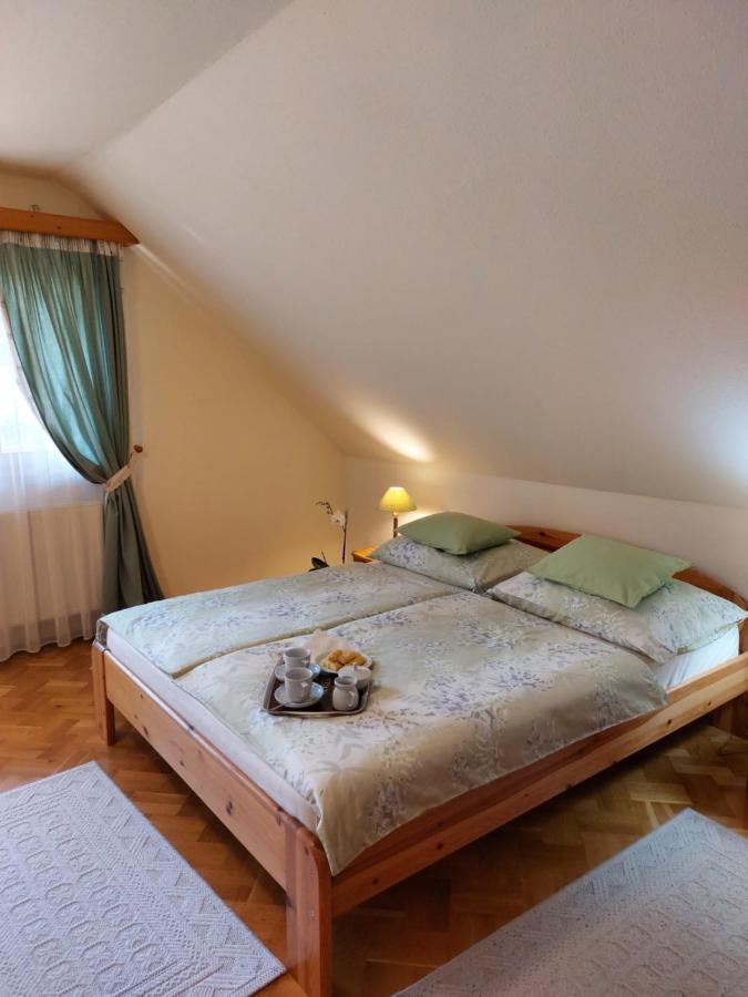 Toelgyes Apartment Hajdúszoboszló Buitenkant foto